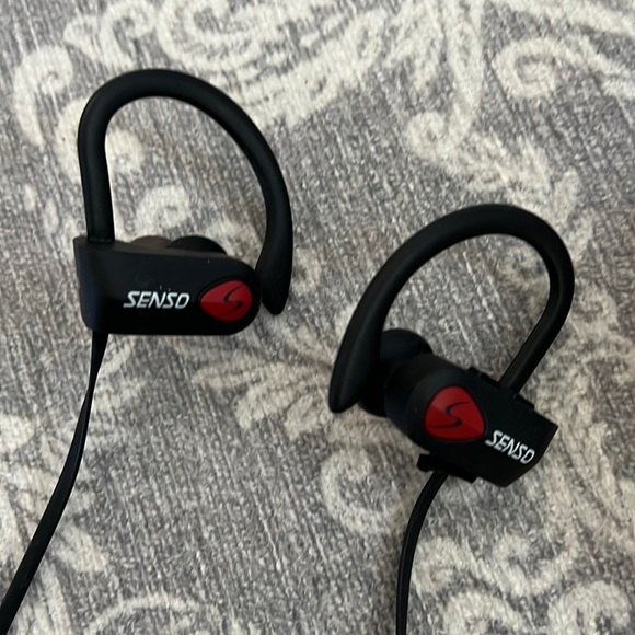 Senso Bluetooth Headphones (Black) - Picture 3 of 5